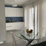 Rarihouse * Augusta
